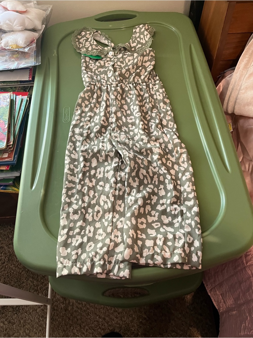 Girls' Green Leopard Print One-Piece Romper